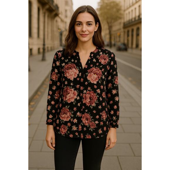 Torrid Dark Floral Top Womens Size 1X Pintuck Button Up Black Bloomcore - Picture 1 of 14